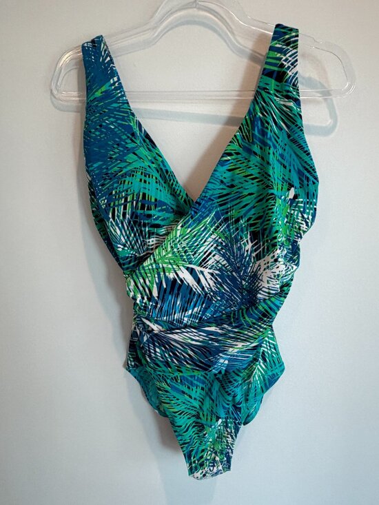 L.L. Bean Other - L.L. Bean Slimming One-Piece Swimsuit Tropical Palm Print Blue Green Size 12 EUC